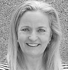 Liliana  Jadue Hund